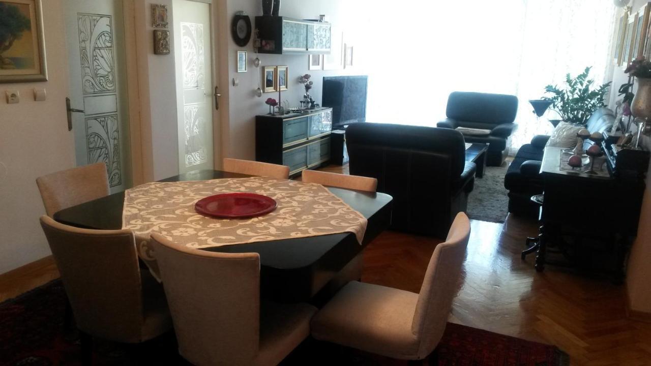 Apartment Bella Split Room photo
